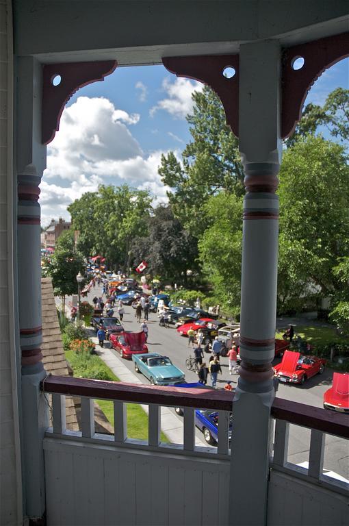 Bondy House Bed & Breakfast Amherstburg Exterior photo